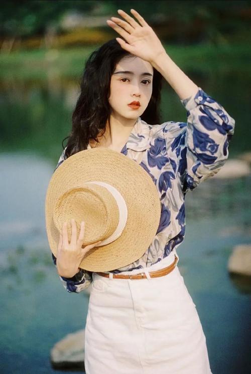 拍照怎样摆姿势最好看图2