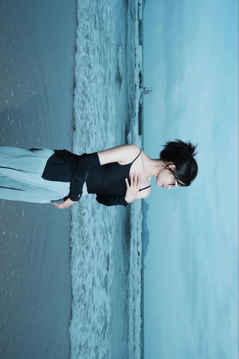 天空之镜的拍照姿势图3