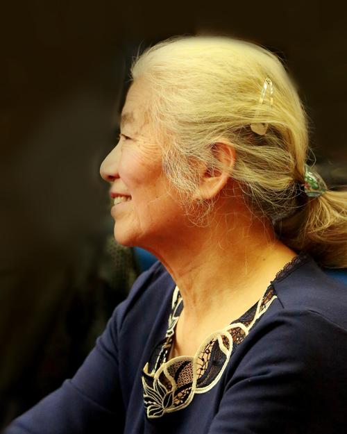 老年人最美拍照动作