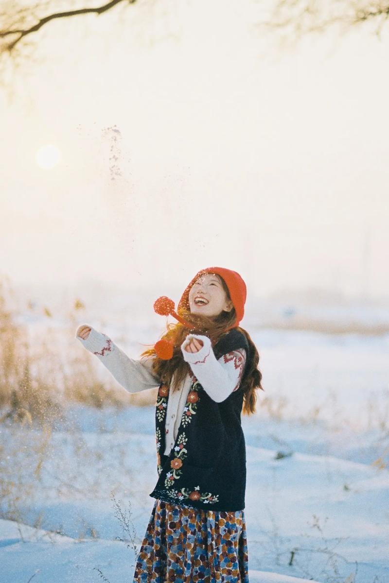 雪地里的拍照姿势有哪些?