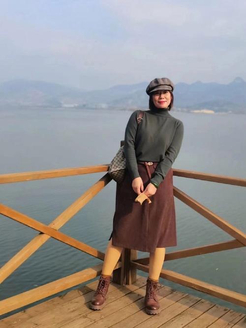 如何拍照摆姿势女图2