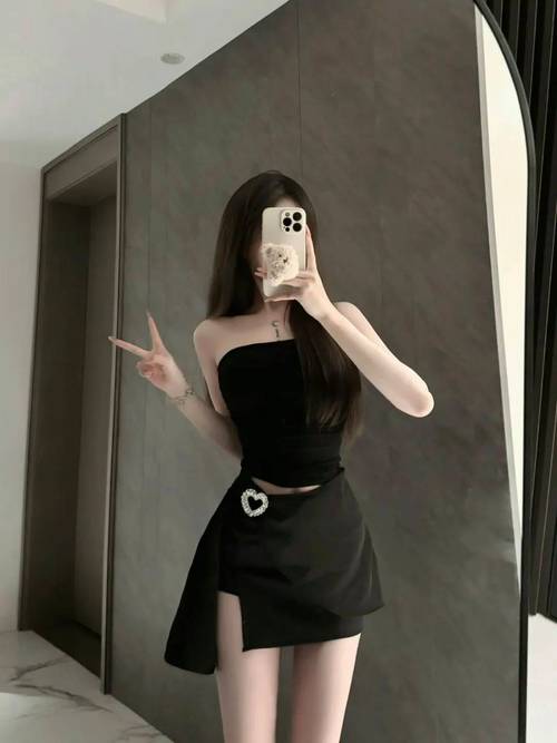 对镜自拍怎么拍全脸