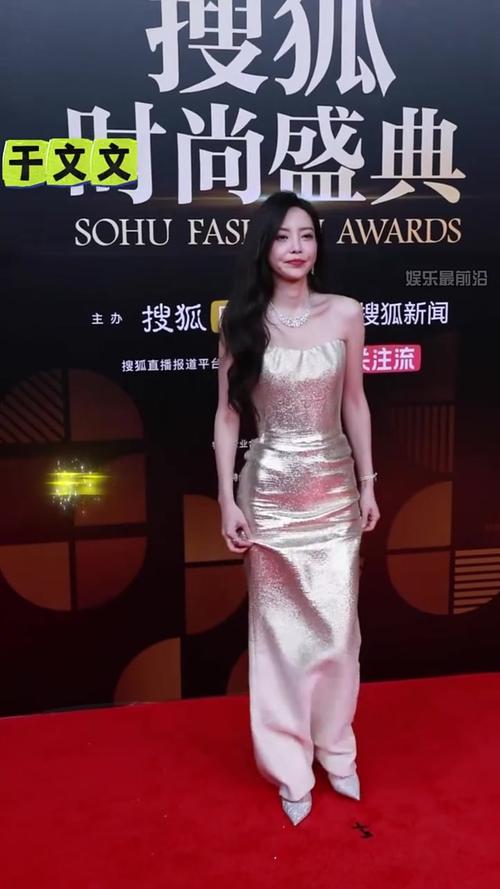 时尚盛典死亡打光丑一片,有哪些高颜值明星撑住了?