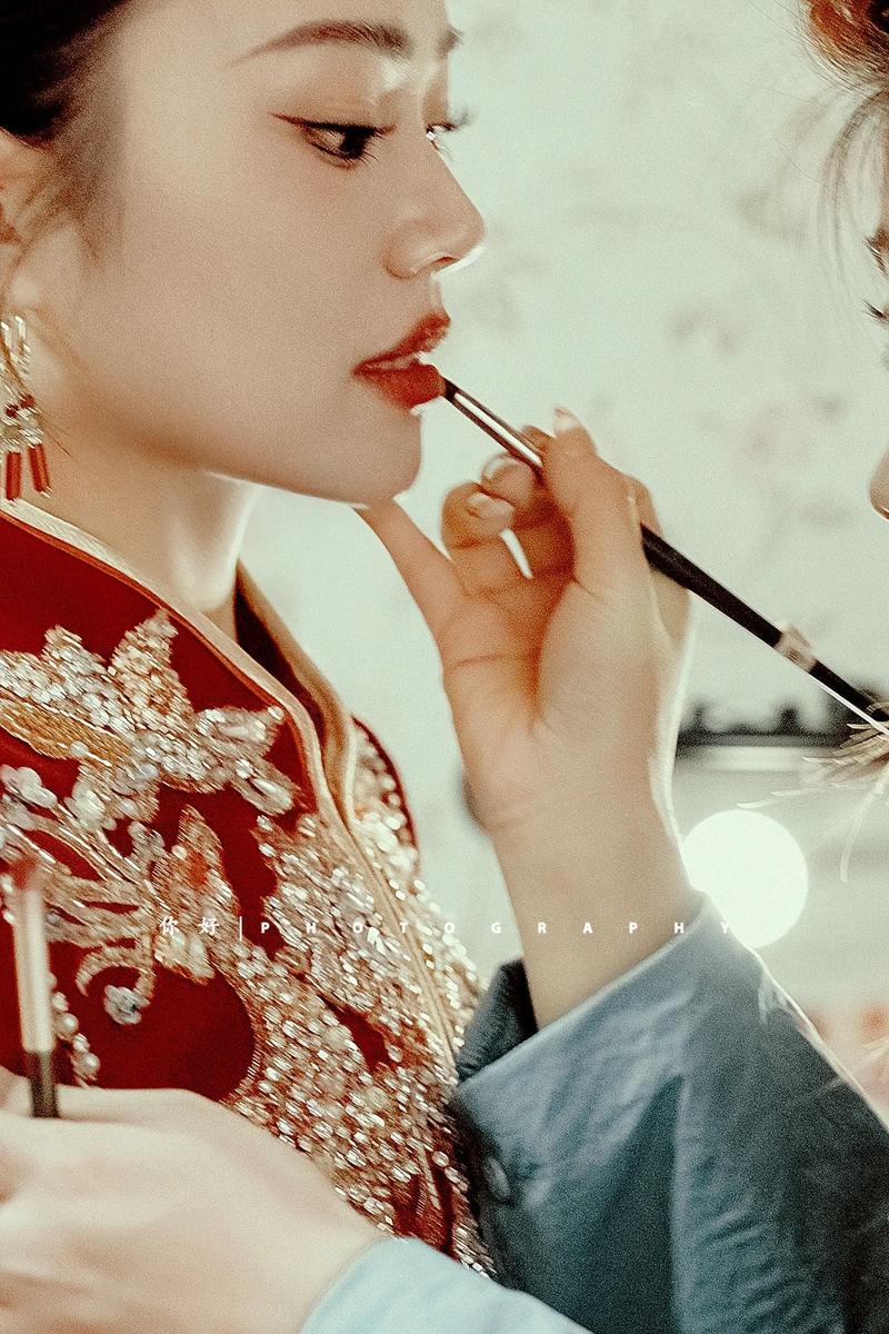 宣誓拍照角度多少合适