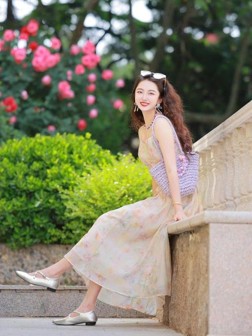 拍照的十种姿势图1