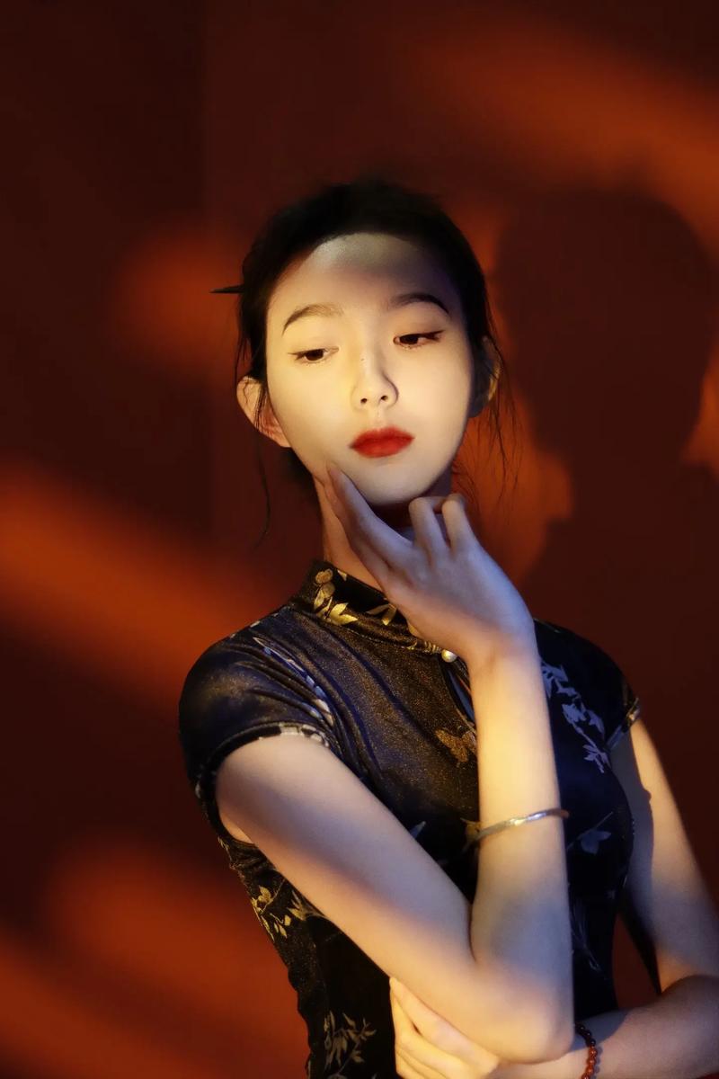 人像摄影技巧|如何摆好拍照姿势?