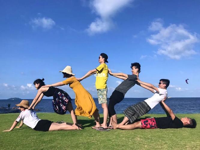 团队合影拍照姿势大全创意图2