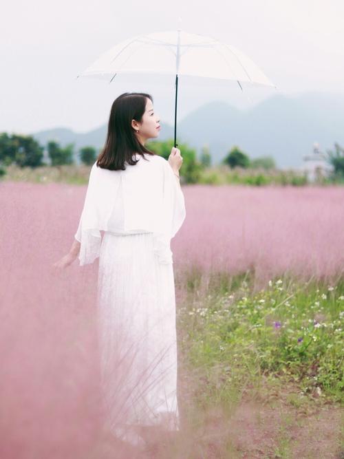 粉色背景拍照怎么穿搭图3