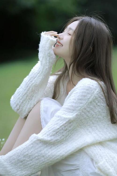 书店拍照姿势图片大全图1