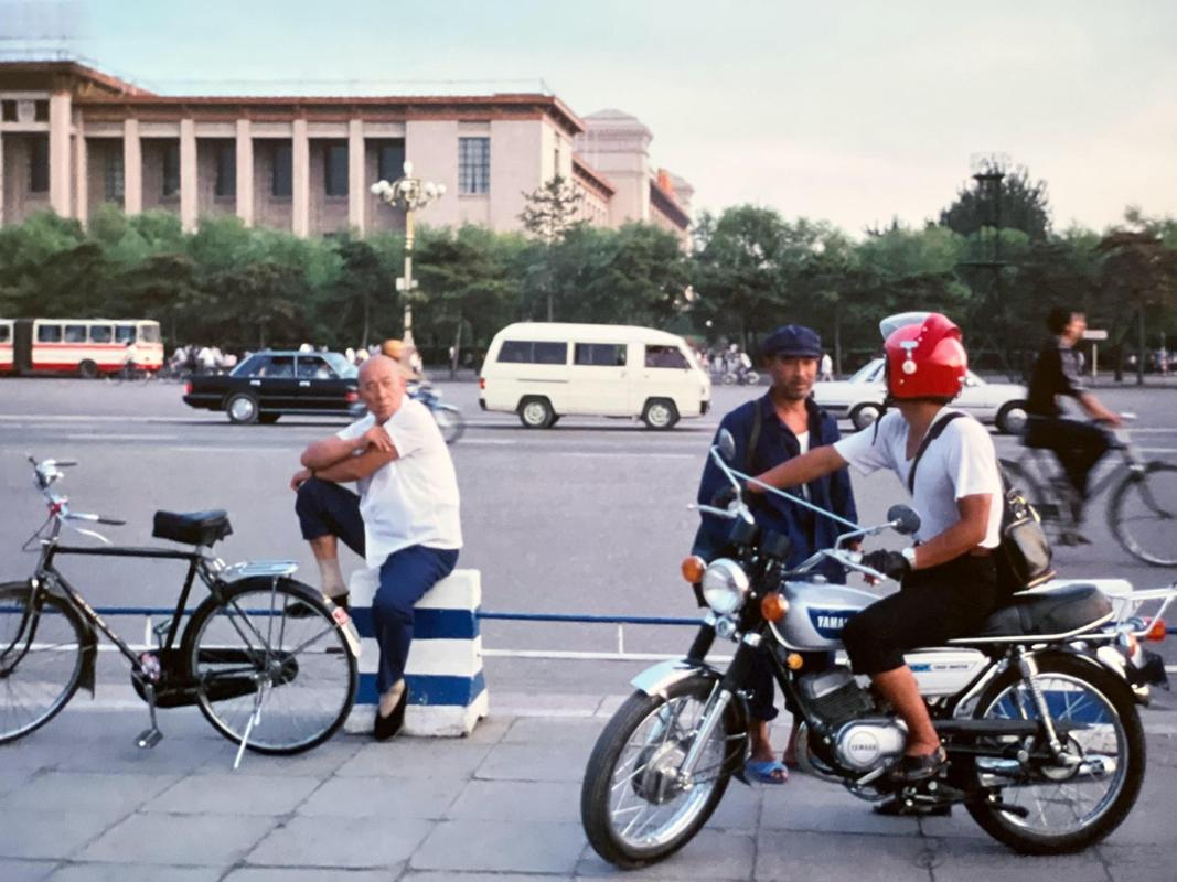 翻拍旧照片,如何消除反光?