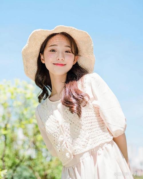 女生拍照姿势及摆法图2