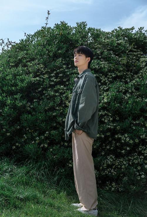 男生怎样拍照好看