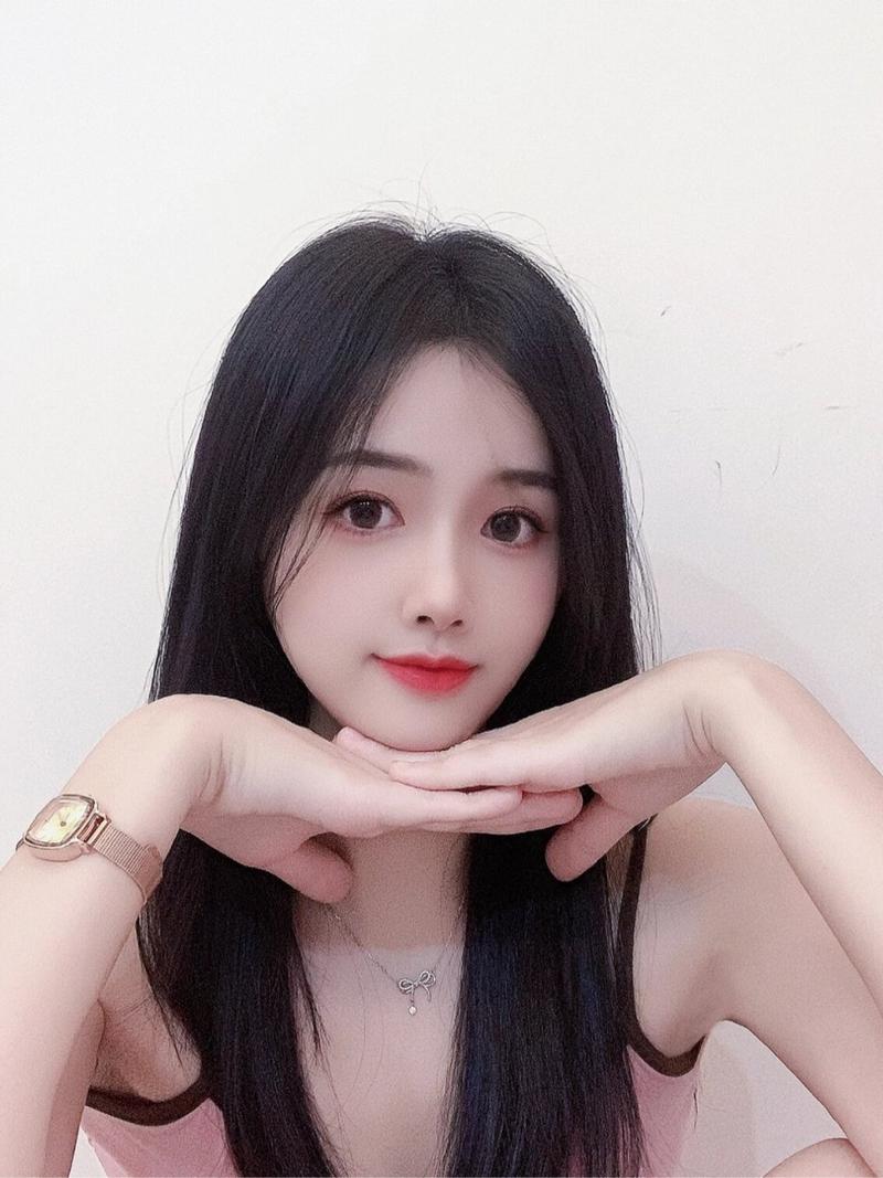 自拍的动作怎么摆好看图片