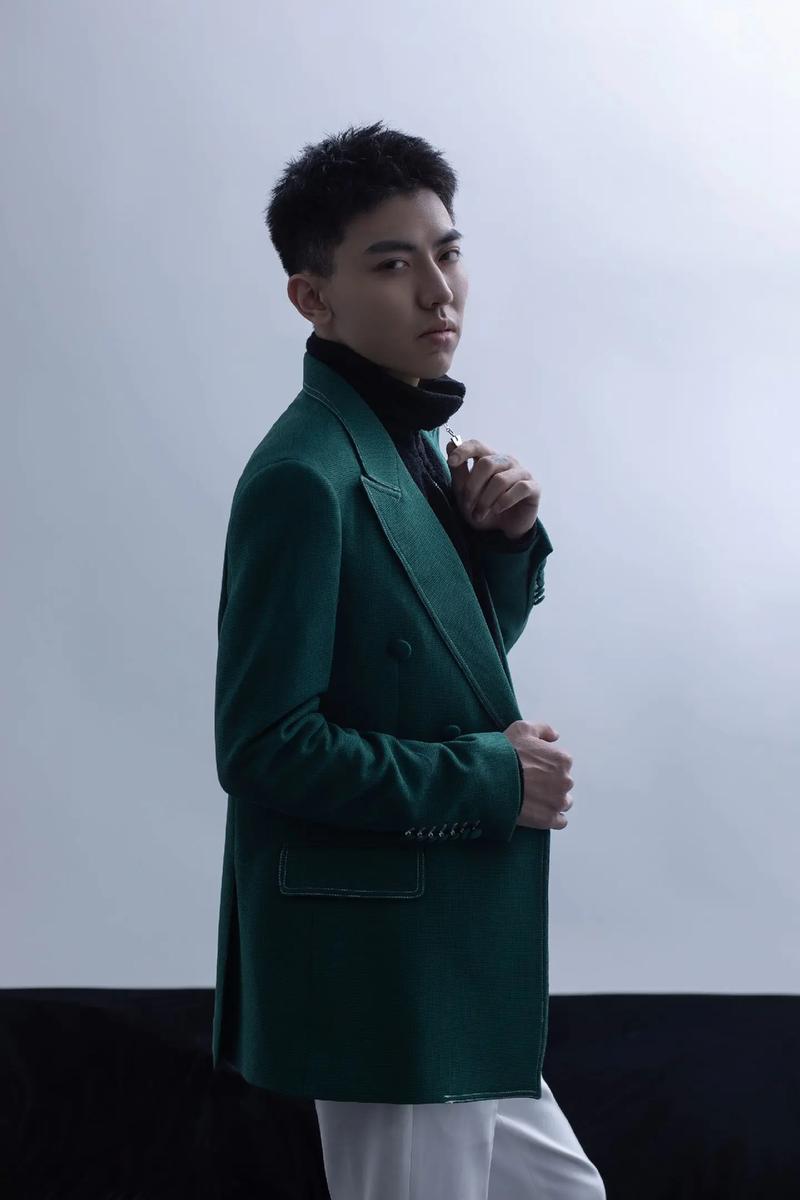 男士拍照经典15个动作