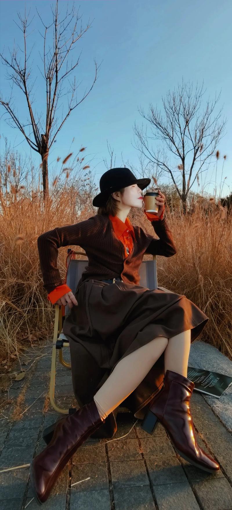 拍照姿势怎么摆女户外全身