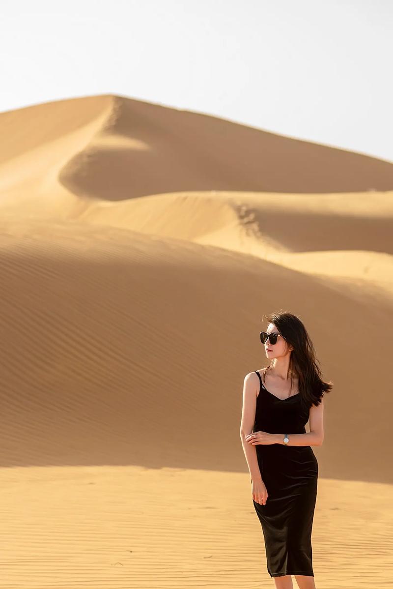 沙漠拍照姿势的摆法图