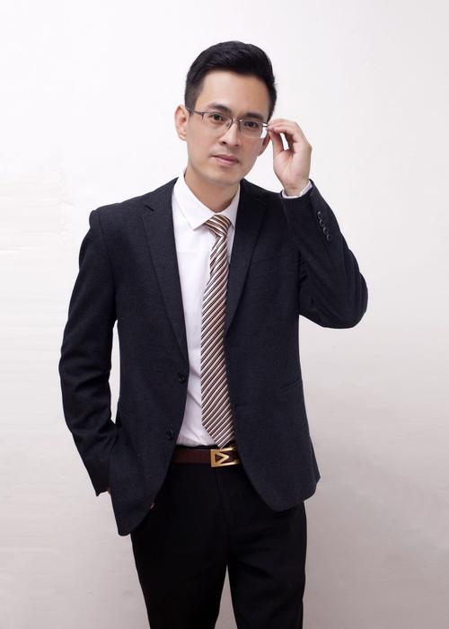 领导工作照拍照技巧与角度图片图2