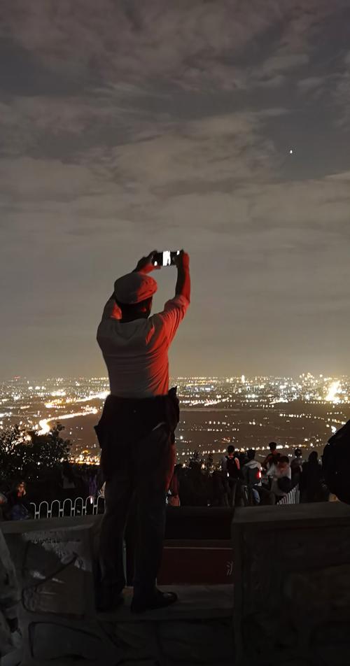 手机拍照什么角度最好看图2