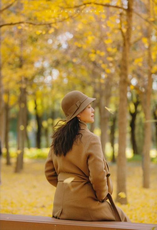 女人照相姿势怎么摆好看图1