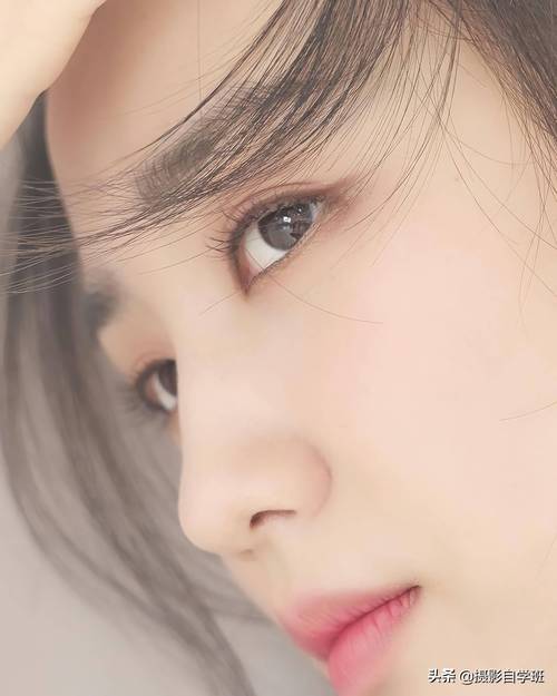 这图片拍摄怎么能让背景拍出来就是白的,必须背景下打光吗?