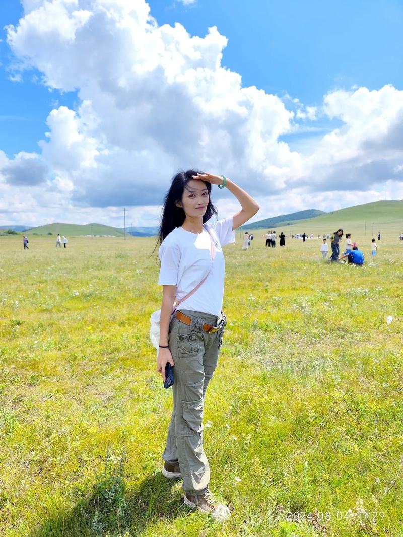 怎么拍照好看姿势图片图2