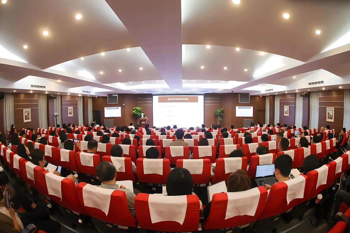 会议拍照技巧与角度怎么写图2