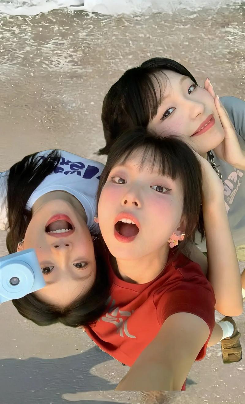 新年拍照姿势三人图2