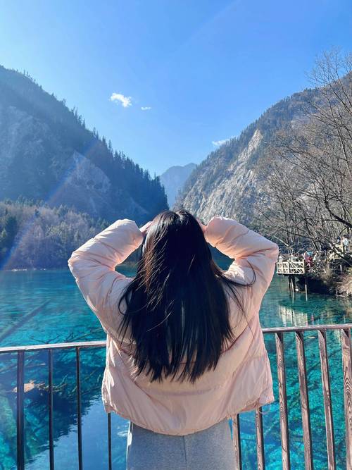 登山拍照姿势动作大全图1