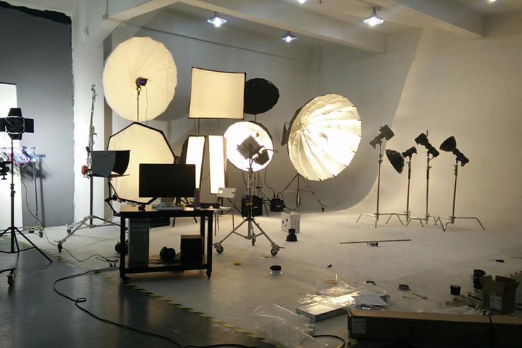 摄影都有什么样的灯光