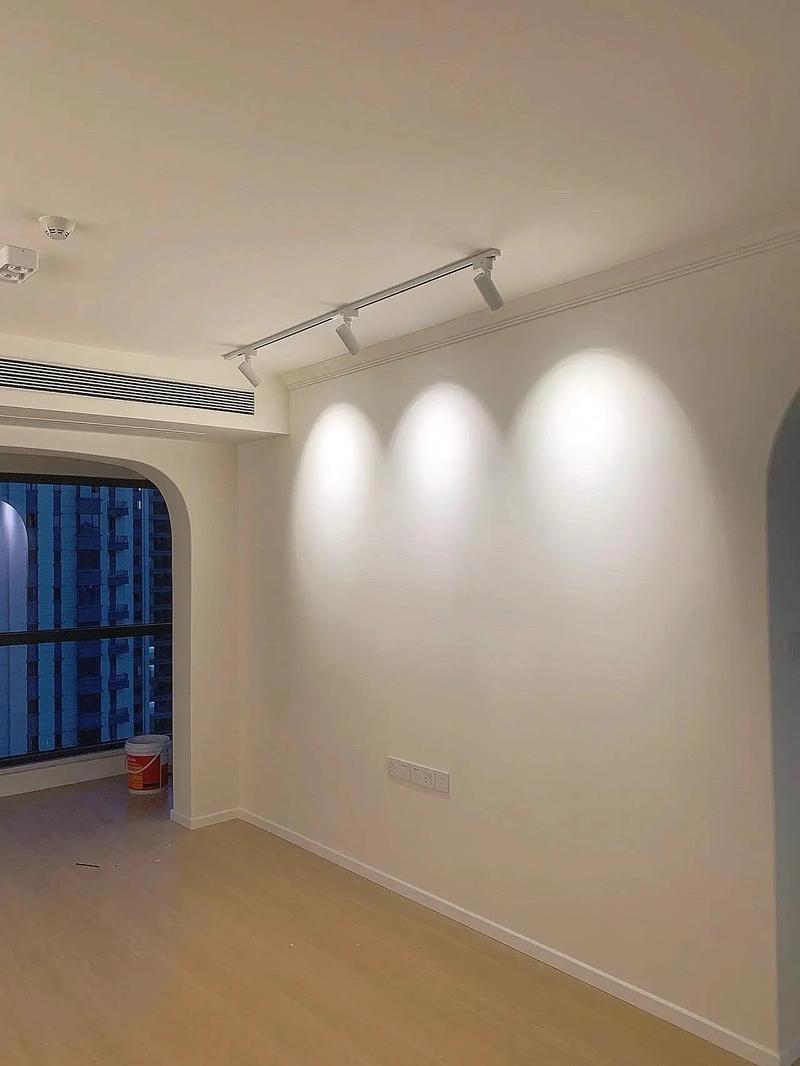 求室内拍照射灯灯光布置