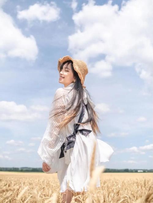 拍照技巧姿势咖啡厅图1