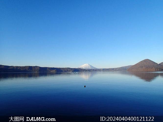 如何制作横版背景图片文字呢?