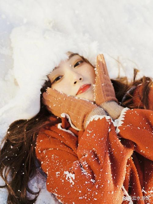 拍雪景怎么摆姿势