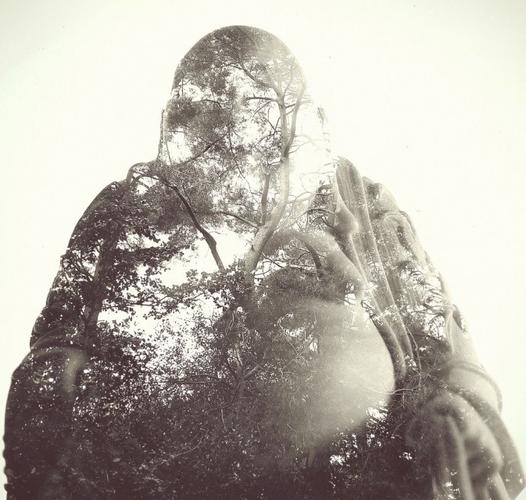 如何拍摄双重曝光照片?