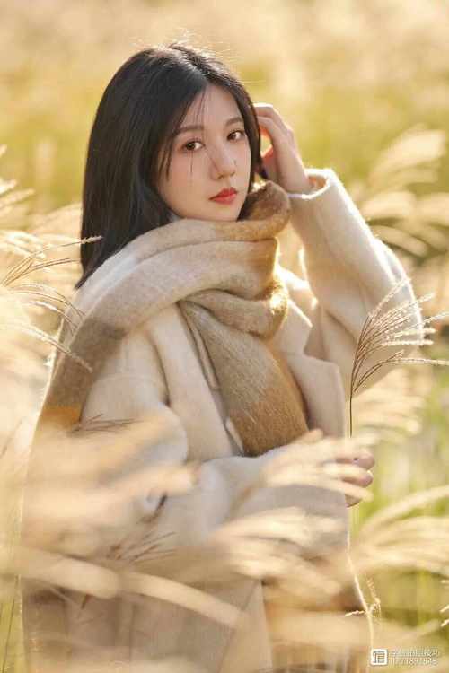 拍照姿势大全女生图片图3