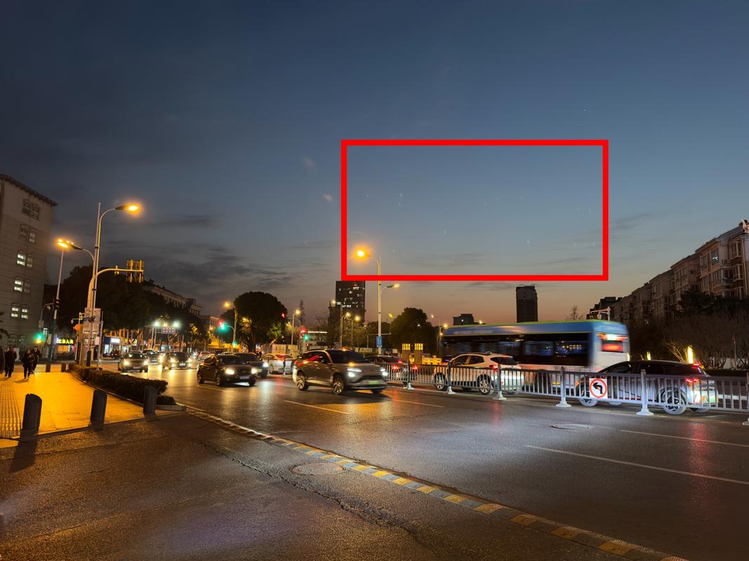 为什么苹果拍照总有光点,什么原因?