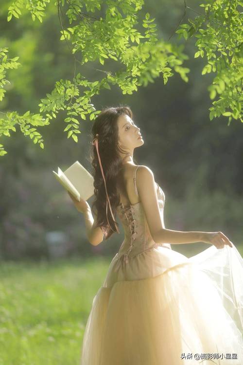 女生拍照片摆什么姿势好看拍脸图2