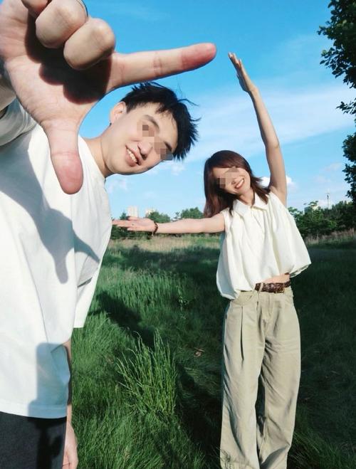 情侣照相如何摆姿势