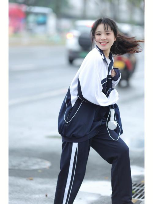 拍照姿势怎么摆女生党图2