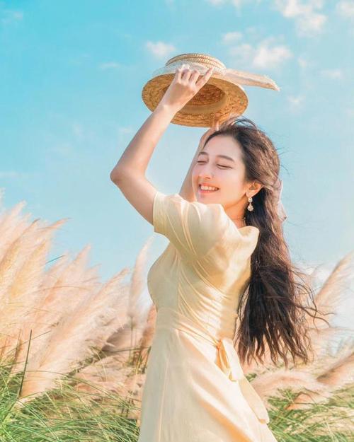 单人拍照姿势怎么摆女生