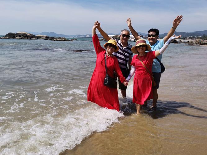 到海边怎么拍集体照好看