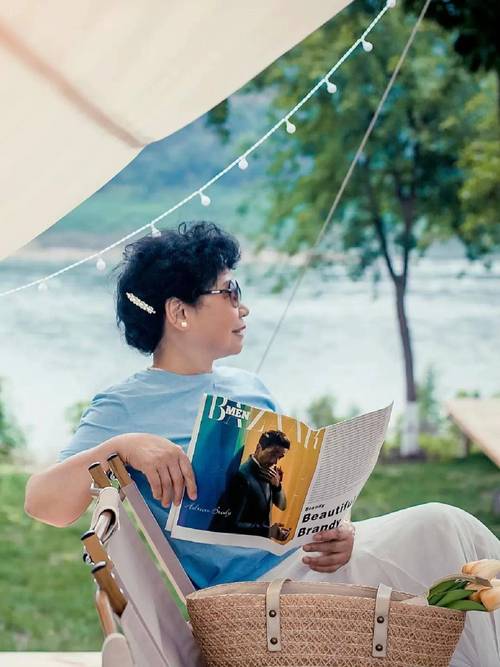 说说旅途中妈妈们最爱的拍照姿势,你的“母上大人”中了几个?