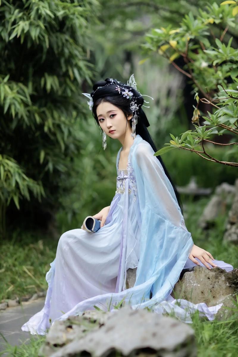 穿汉服有哪些好看的拍照姿势