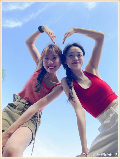 闺蜜日常拍照姿势?
