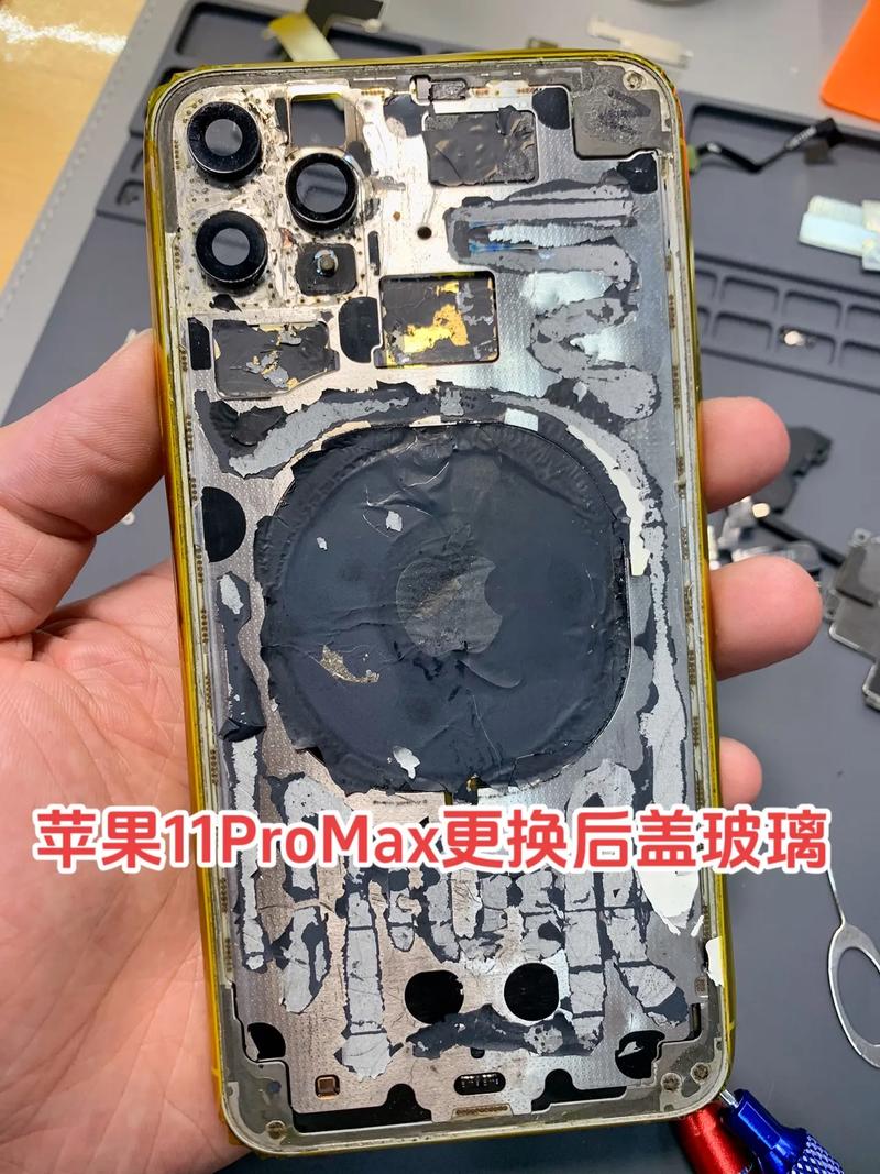 为什么手机厂商喜欢用玻璃后盖?