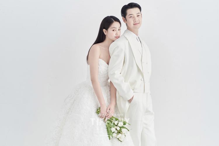 影楼拍单色背景上有色块是什么原因?