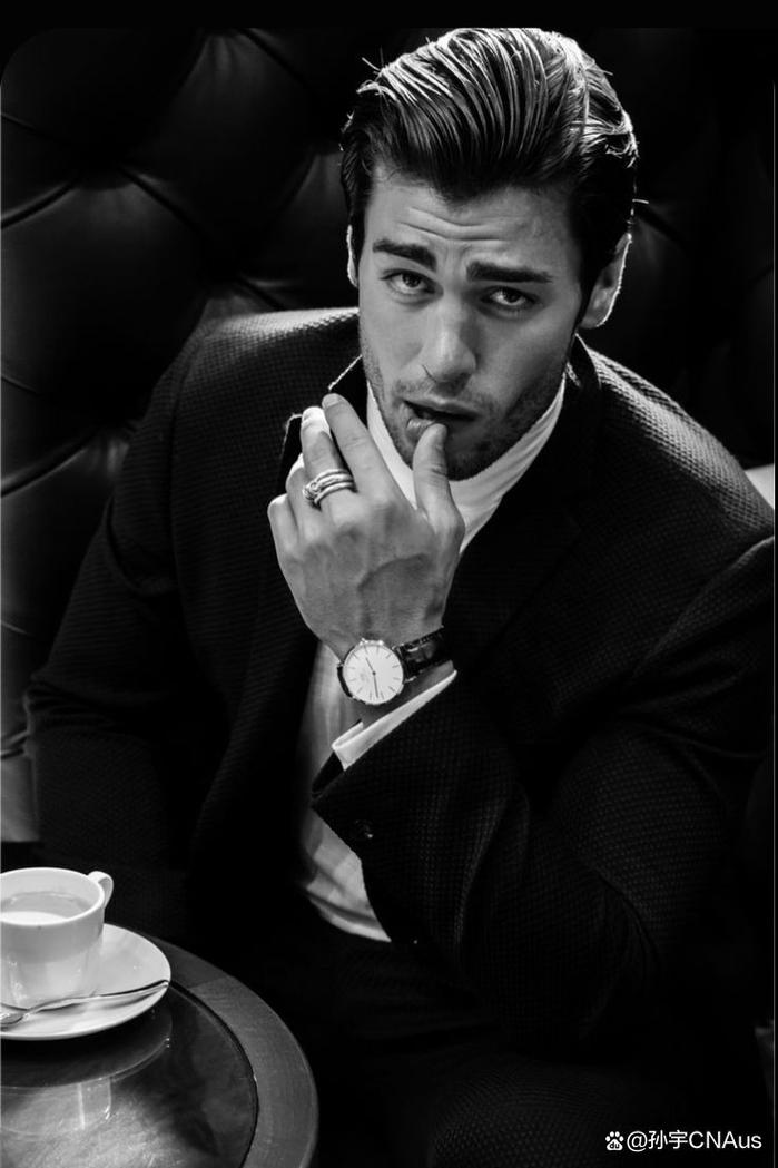 男士拍照简单帅气姿势