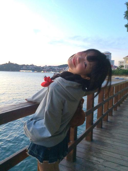 用手机怎样拍照片好看