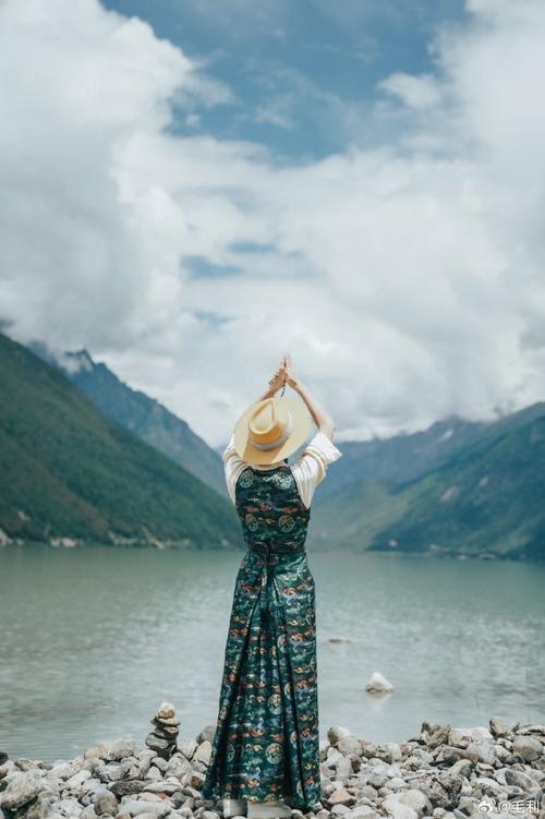 适合女性用的拍照好看的手机