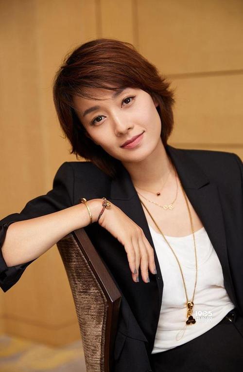 魔性拍照姿势多人图1